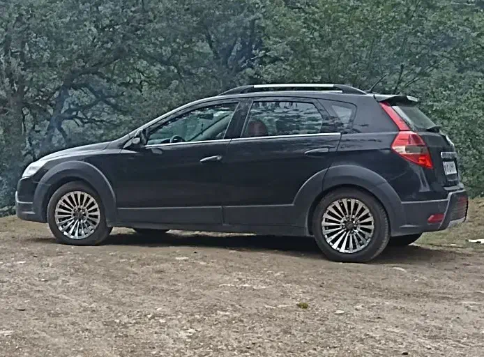 دانگ فنگ h30کراس مشکی|خودرو سواری و وانت|فردیس, سرحد آباد|دیوار