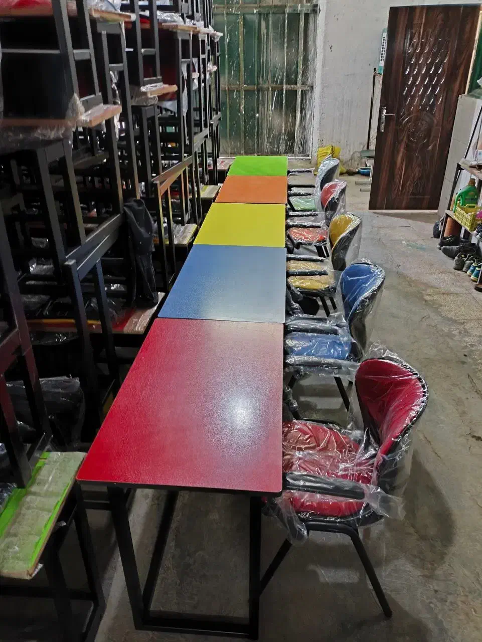 میز و صندلی مهدکودک و پیش‌دبستانی|تخت و صندلی بچه|اسلام‌شهر, شاطره|دیوار