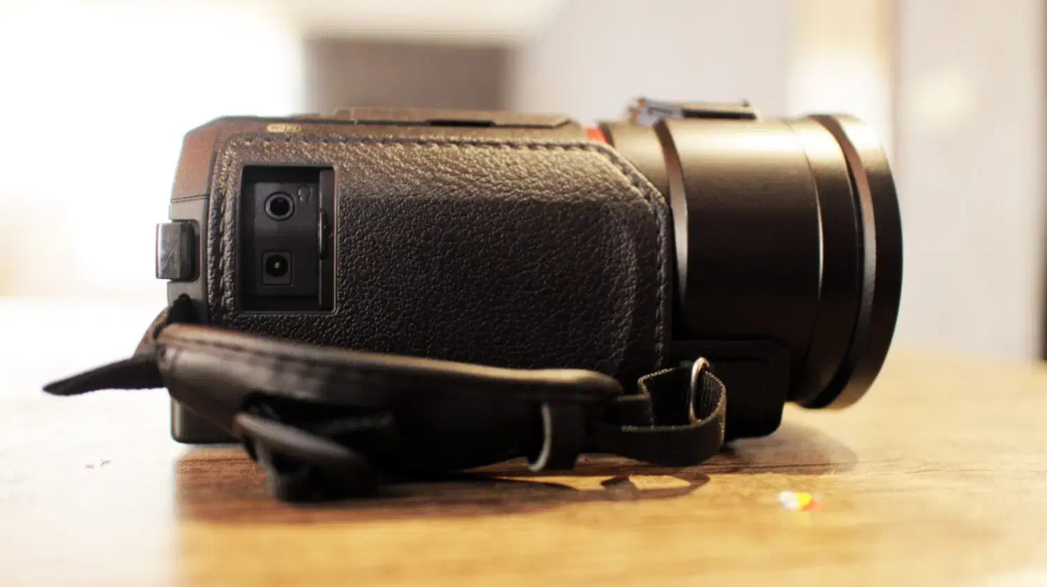 دوربین عکاسی و فیلمبرداری پاناسونیک vx1|دوربین عکاسی و فیلمبرداری|لاهیجان, شهرک سلمان فارسی|دیوار