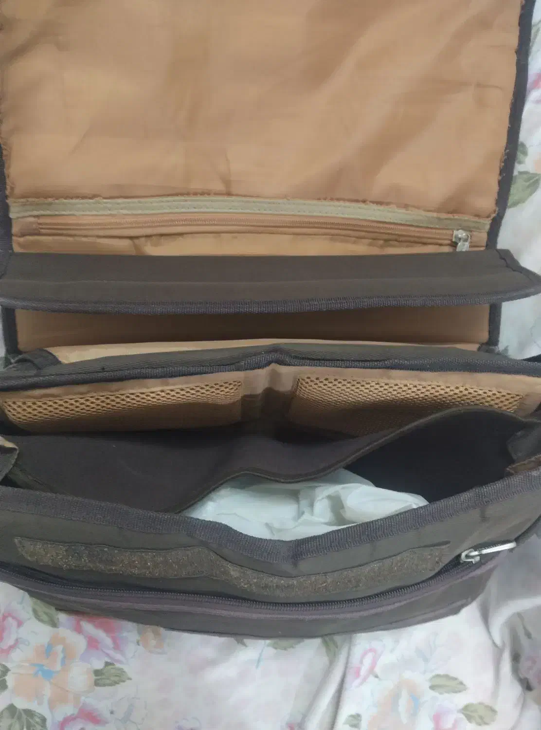 کیف لپ تاب|کیف، کفش، کمربند|نیشابور, شهرک فرهنگیان|دیوار