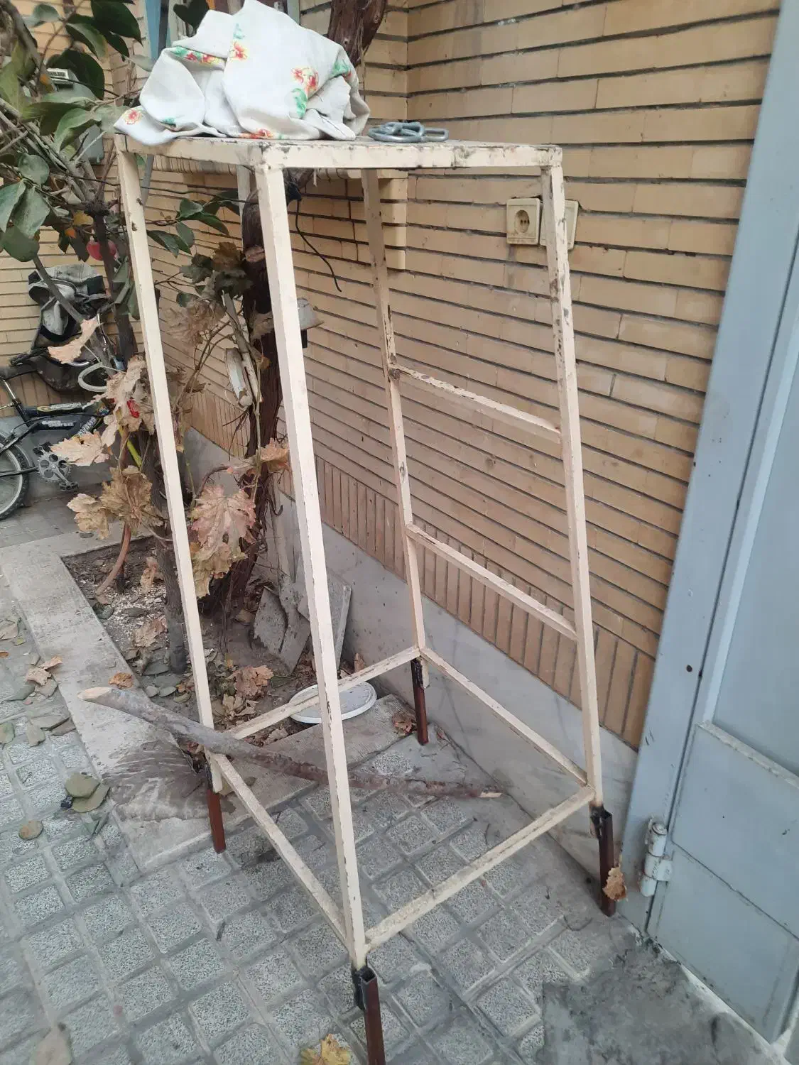 چهارپایه فلزی|ابزارآلات|اصفهان, آفاران|دیوار