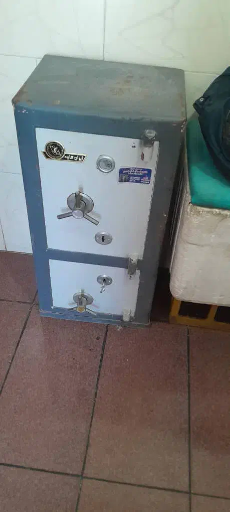 گاو صندوق|دفتر کار|ایلام, |دیوار