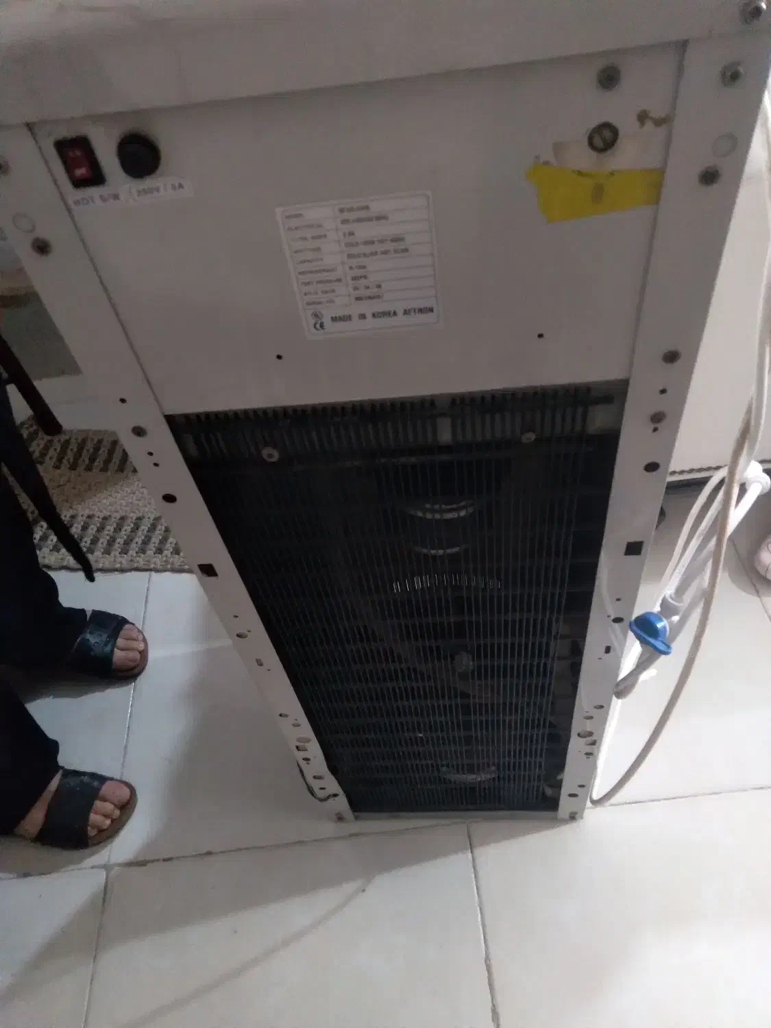 آبسردکن و گرمکن افترون|آب‌سردکن و تصفیه آب|رباط‌کریم, رباط‌کریم|دیوار