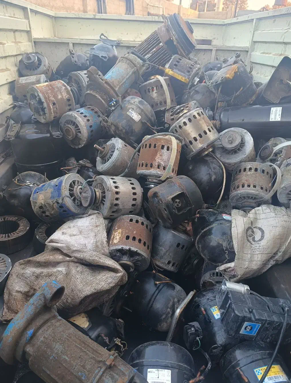 خریدارکمپرسور سوخته (موتور یخچال)(نقدی)|یخچال و فریزر|صباشهر, |دیوار