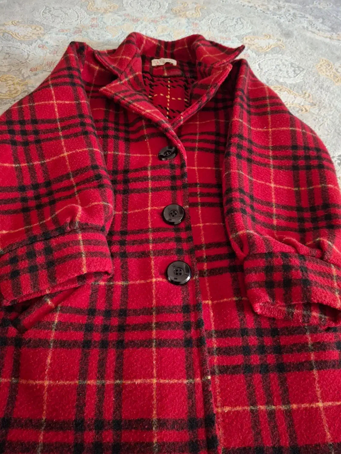 پالتو|لباس|کرمان, |دیوار