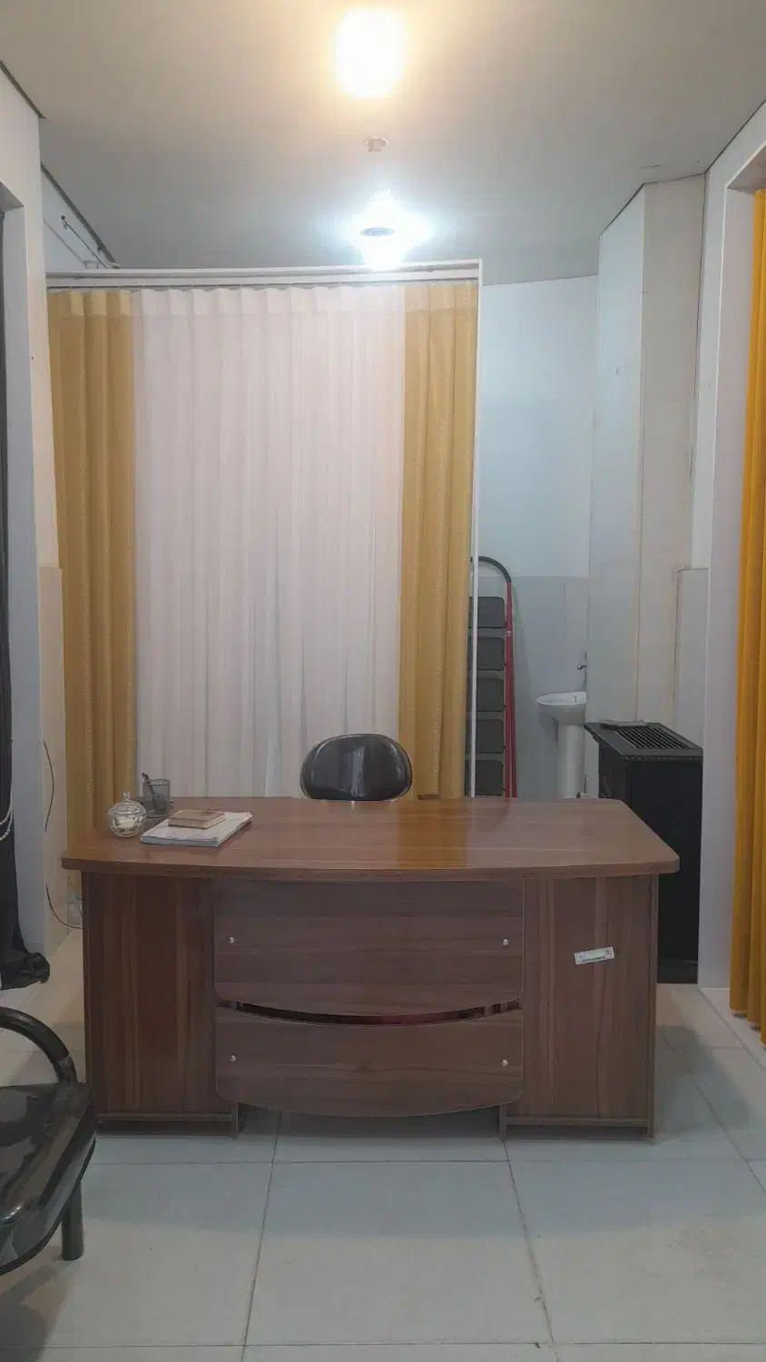 میز اداری نو|مبلمان اداری|علی‌آباد کتول, |دیوار