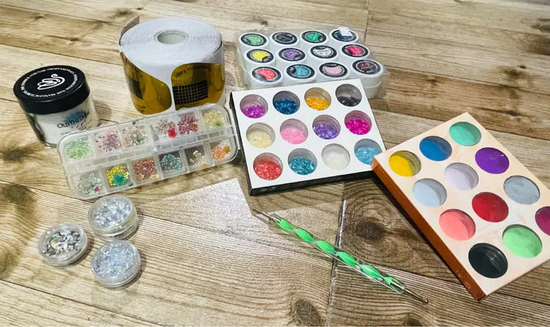 وسایل ناخن|آرایشگاه و سالنهای زیبایی|ری, دیلمان|دیوار