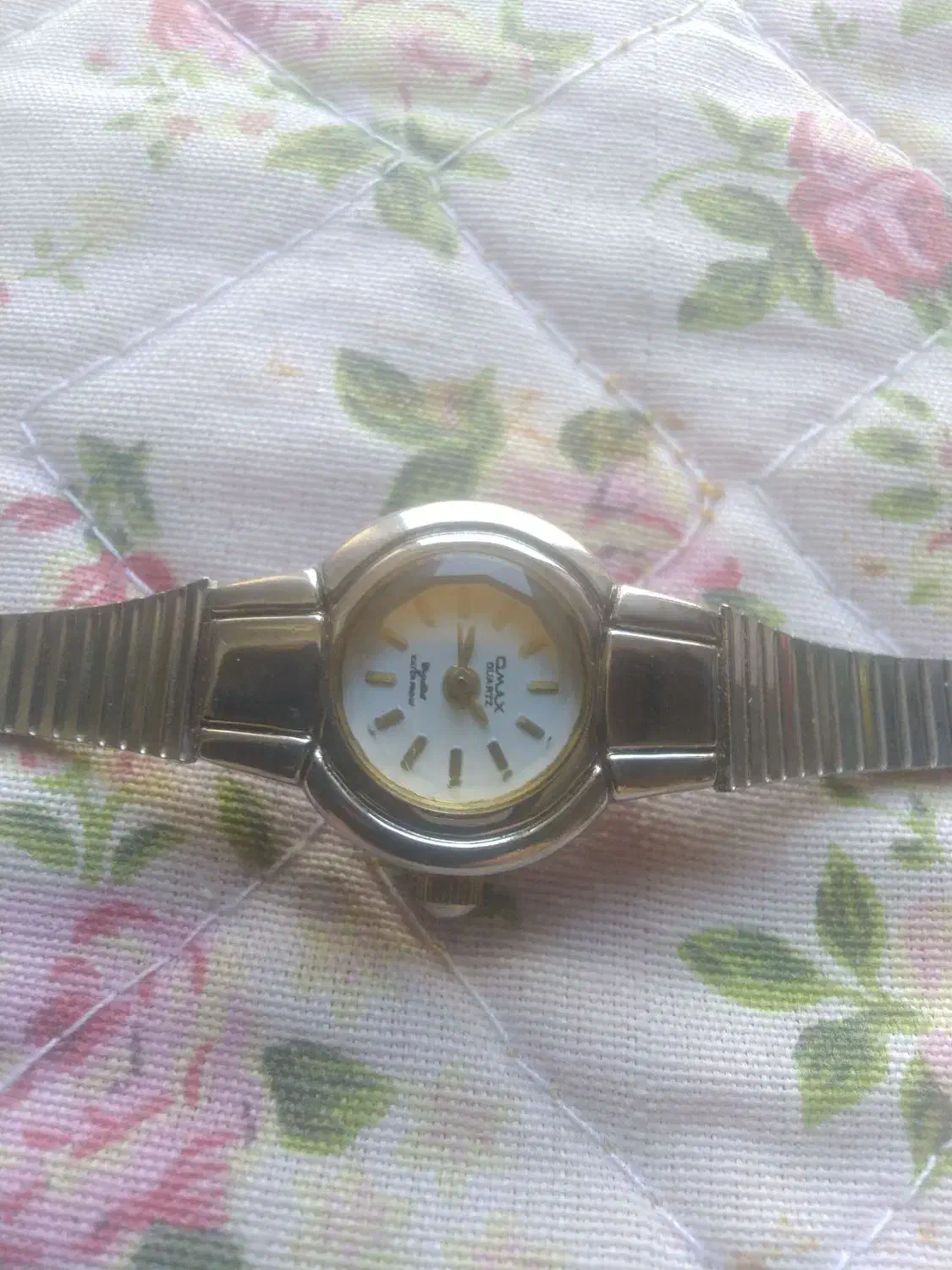 حراج میزناهارخوری تختخواب باتشک میزتحریر ساعت کفش|حراج|اسلامشهر, مظفریه|دیوار