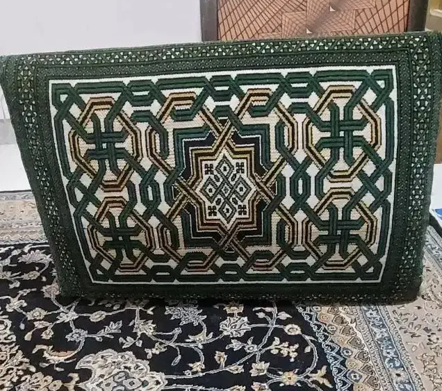 پشتی دیواری|پشتی|رشت, باهنر|دیوار