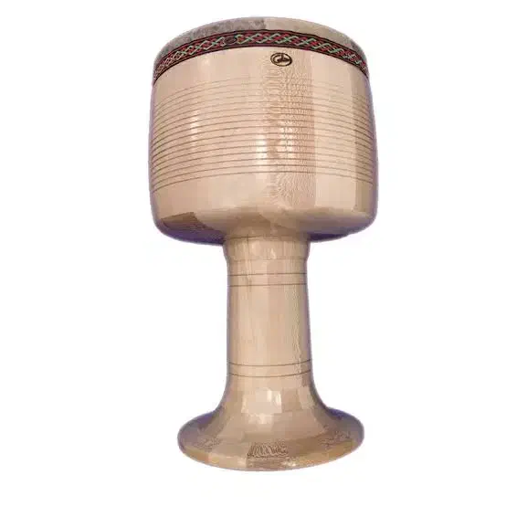 یک عدد تمبک چوبی آکبند همراه کاور|سازهای سنتی|ملایر, |دیوار