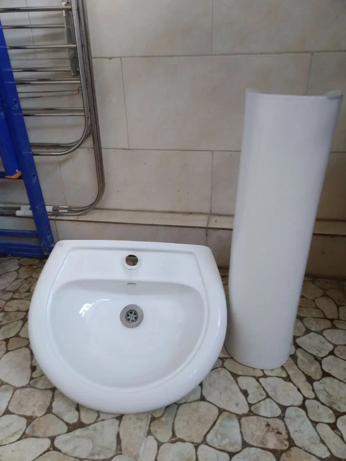 روشویی سایز کوچیک|لوازم سرویس بهداشتی|بندر انزلی, بی بی حوریه|دیوار