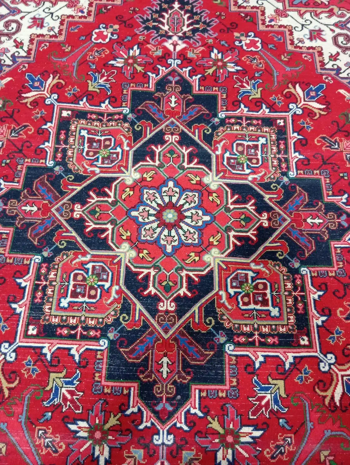 یک عدد فرش ۹ متری هریس|فرش|خواجه, |دیوار