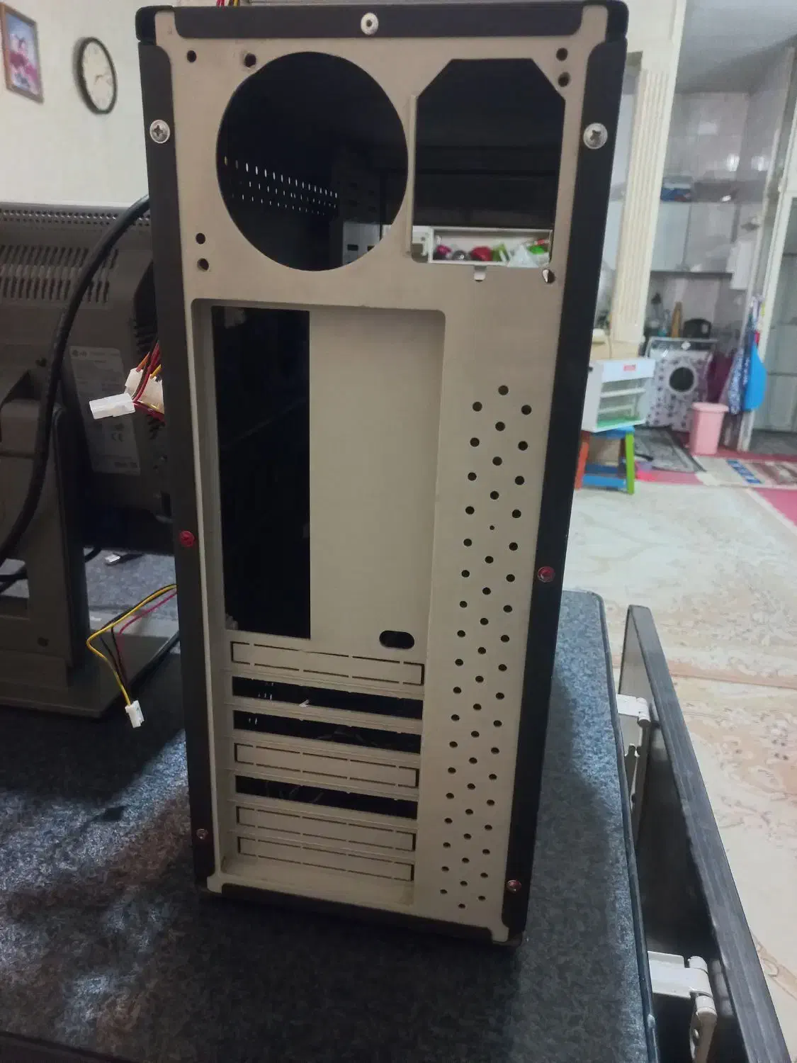 مزایده پاور و پوسته کیس کامپیوتر  قیمت ۶۰۰ هزار|حراج|اصفهان, شاهد|دیوار