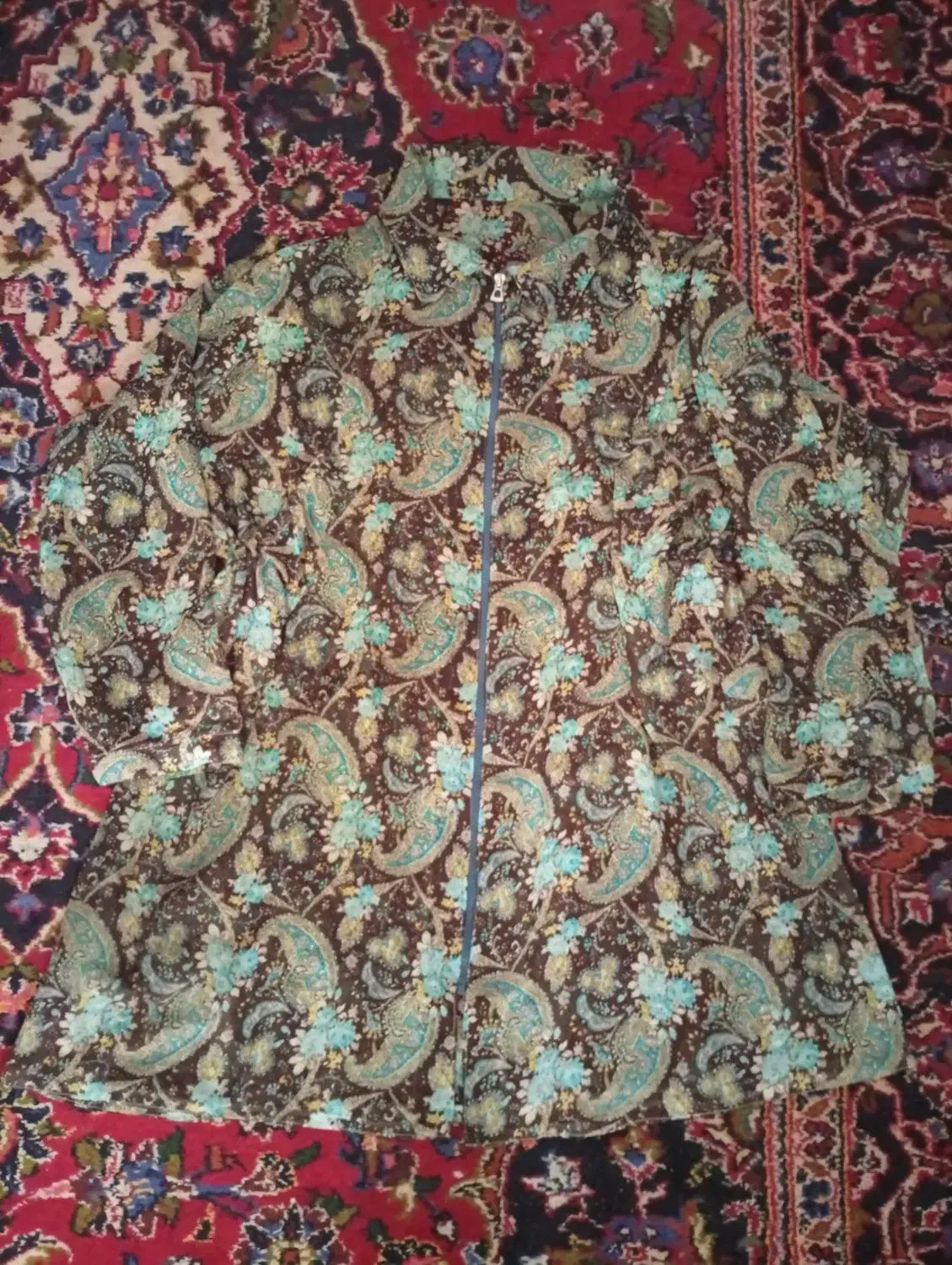 بخونین ممنون میشم|لباس|شیراز, آبیاری|دیوار