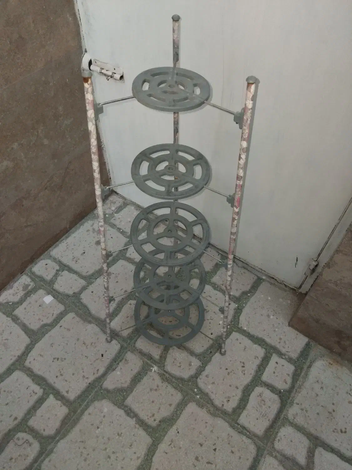 پایه و یا شلف قابلمه 5تیکه|آب‌چکان و نظم‌دهنده ظروف|گلبهار, شهر جدید گلبهار|دیوار