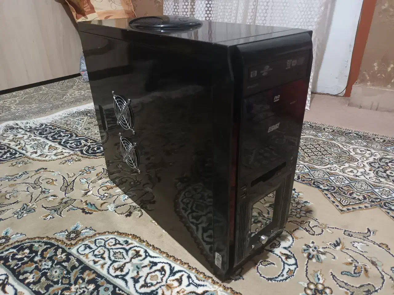 مانیتور و کیس قدیمی|رایانه رومیزی|تهران, قصر فیروزه ۲|دیوار