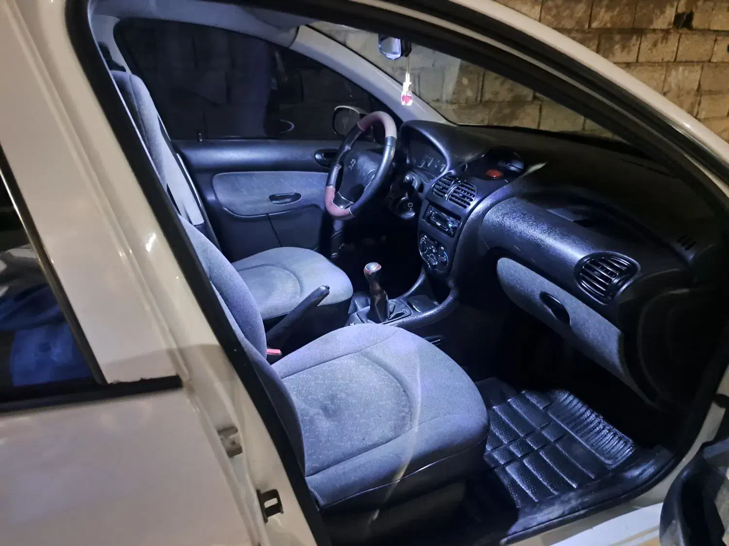 ۲۰۶ استثنایی|خودرو سواری و وانت|جویبار, |دیوار