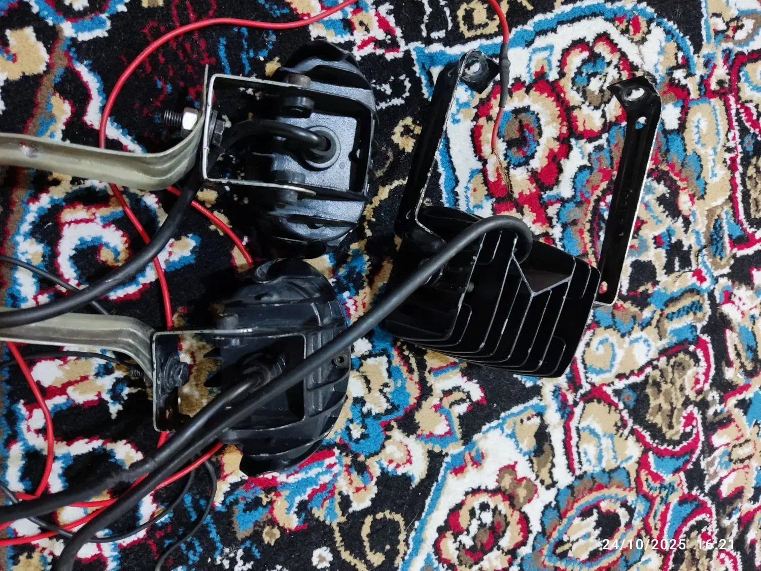 معاوضه زین و فروش پرژکتور و براکت استوک جاپایی ۳۰۰|قطعات یدکی و لوازم جانبی|قدس, شهر‌قدس|دیوار