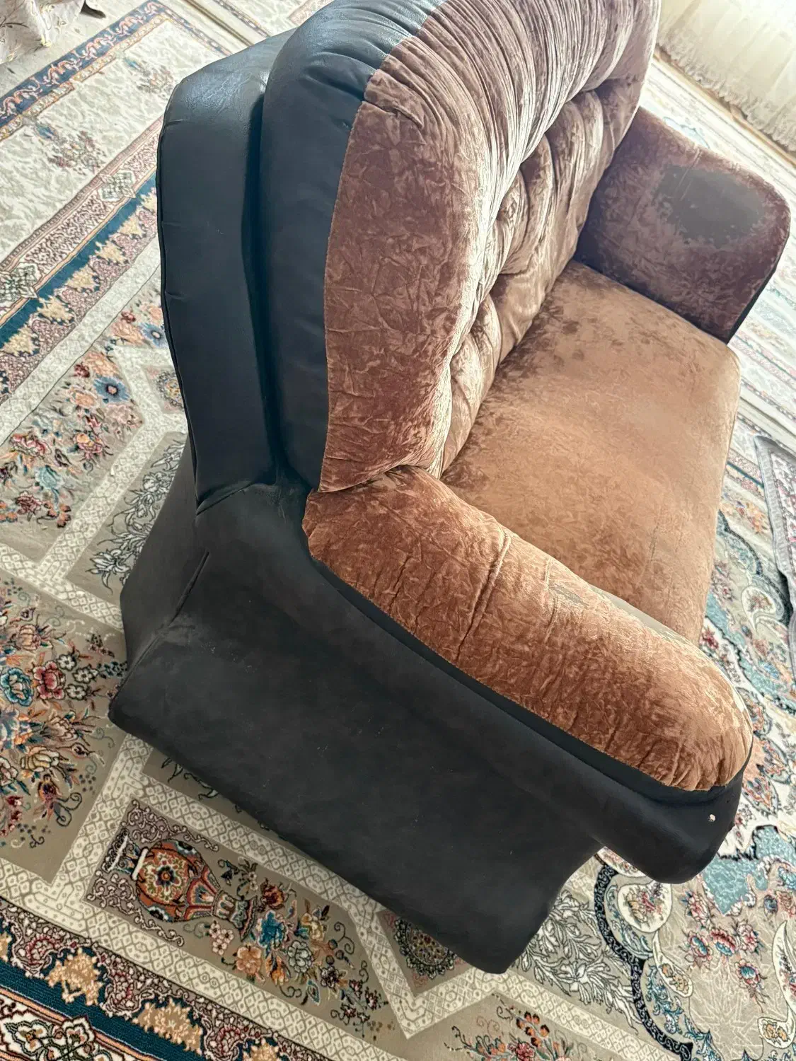 مبل چرمی|مبلمان خانگی و میز عسلی|صومعه‌سرا, |دیوار