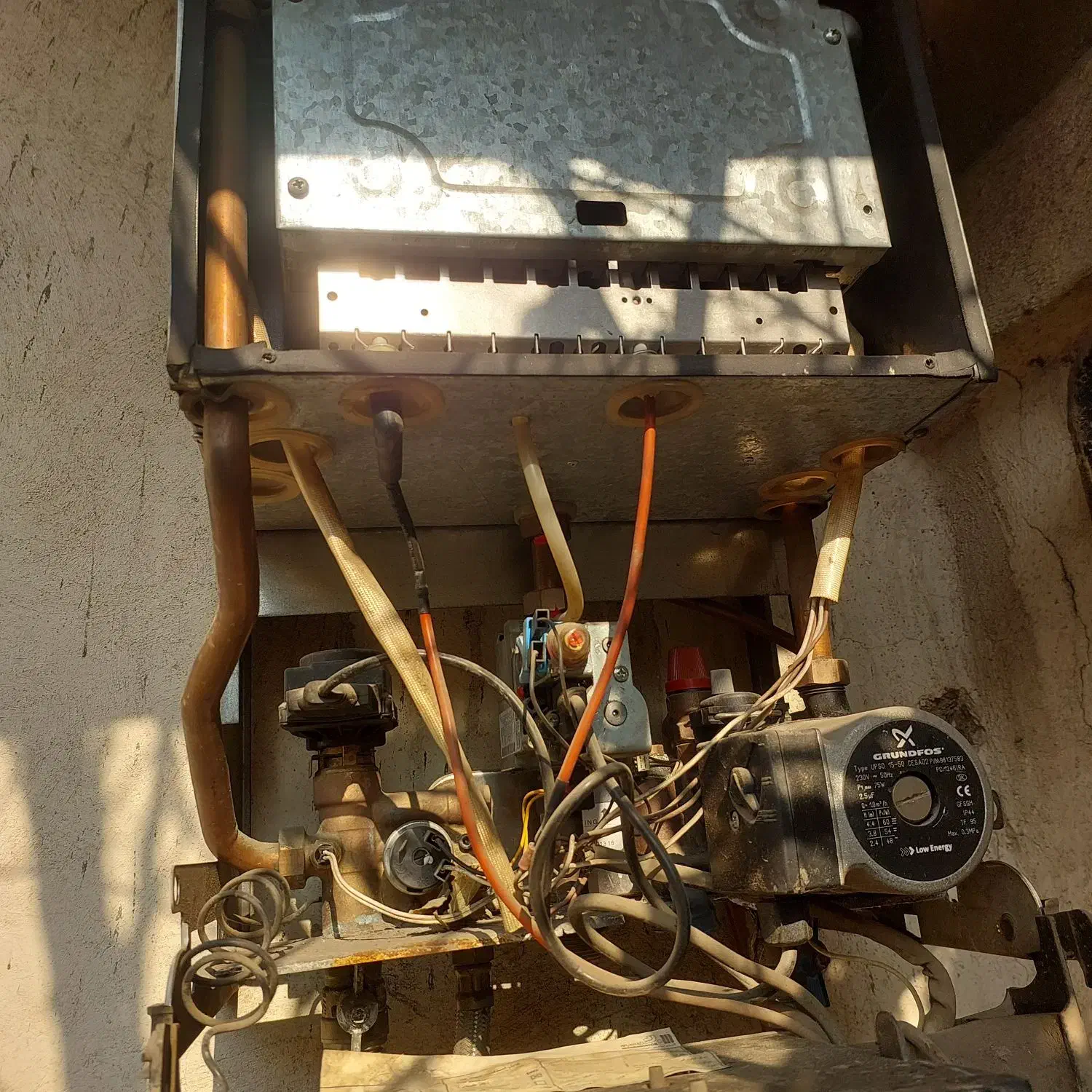 تعمیرات و سرویس انواع پکیج ایران و بوتان|خدمات پیشه و مهارت|گرگان, |دیوار