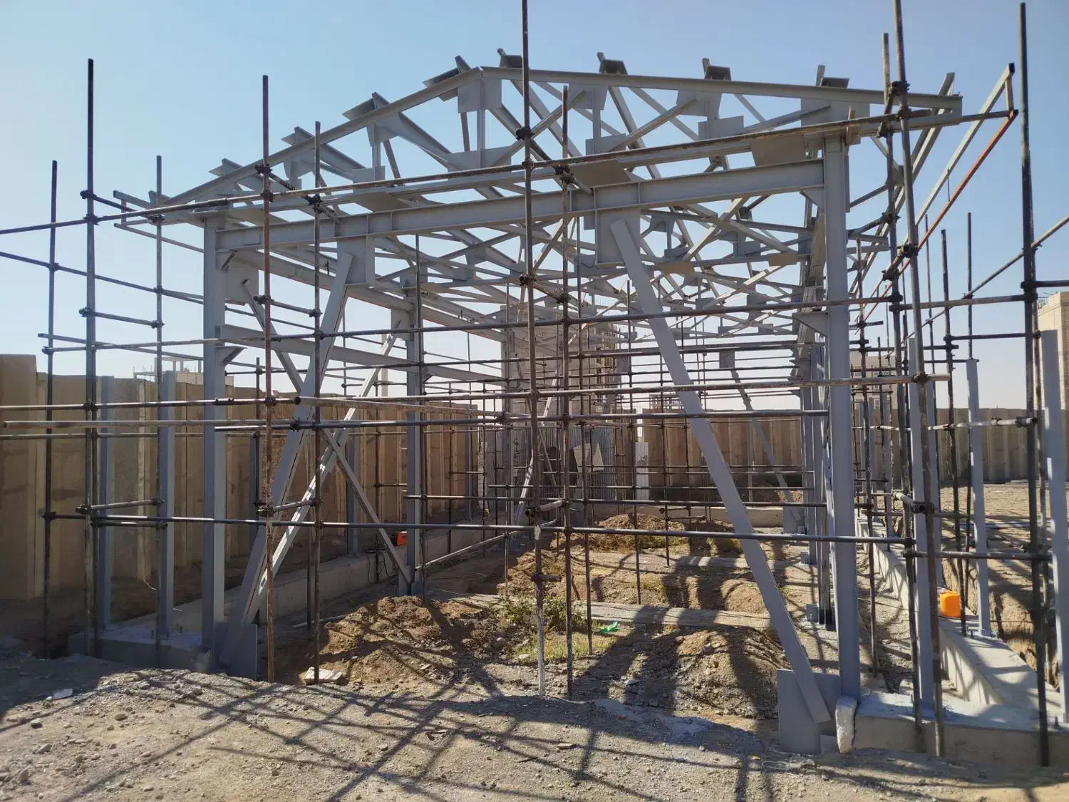 جوشکاری  و اسکلت سازی  و سوله شیروانی تخصصی|خدمات پیشه و مهارت|قزوین, |دیوار