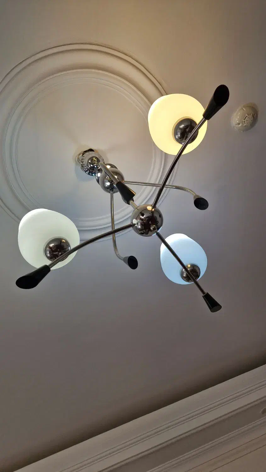 لوستر سه شاخه استیل بدون ایراد|لوستر و چراغ آویز|پردیس, فاز ۳|دیوار