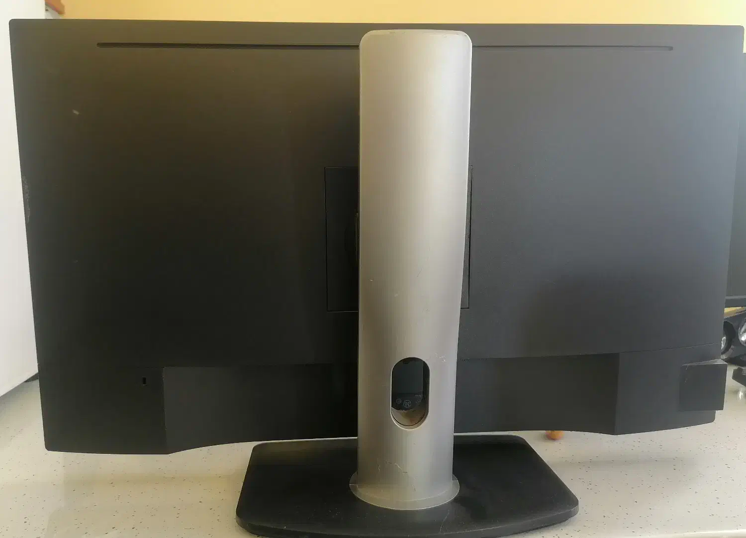 مانیتور 27 اینج دل|قطعات و لوازم جانبی رایانه|کاشمر, |دیوار