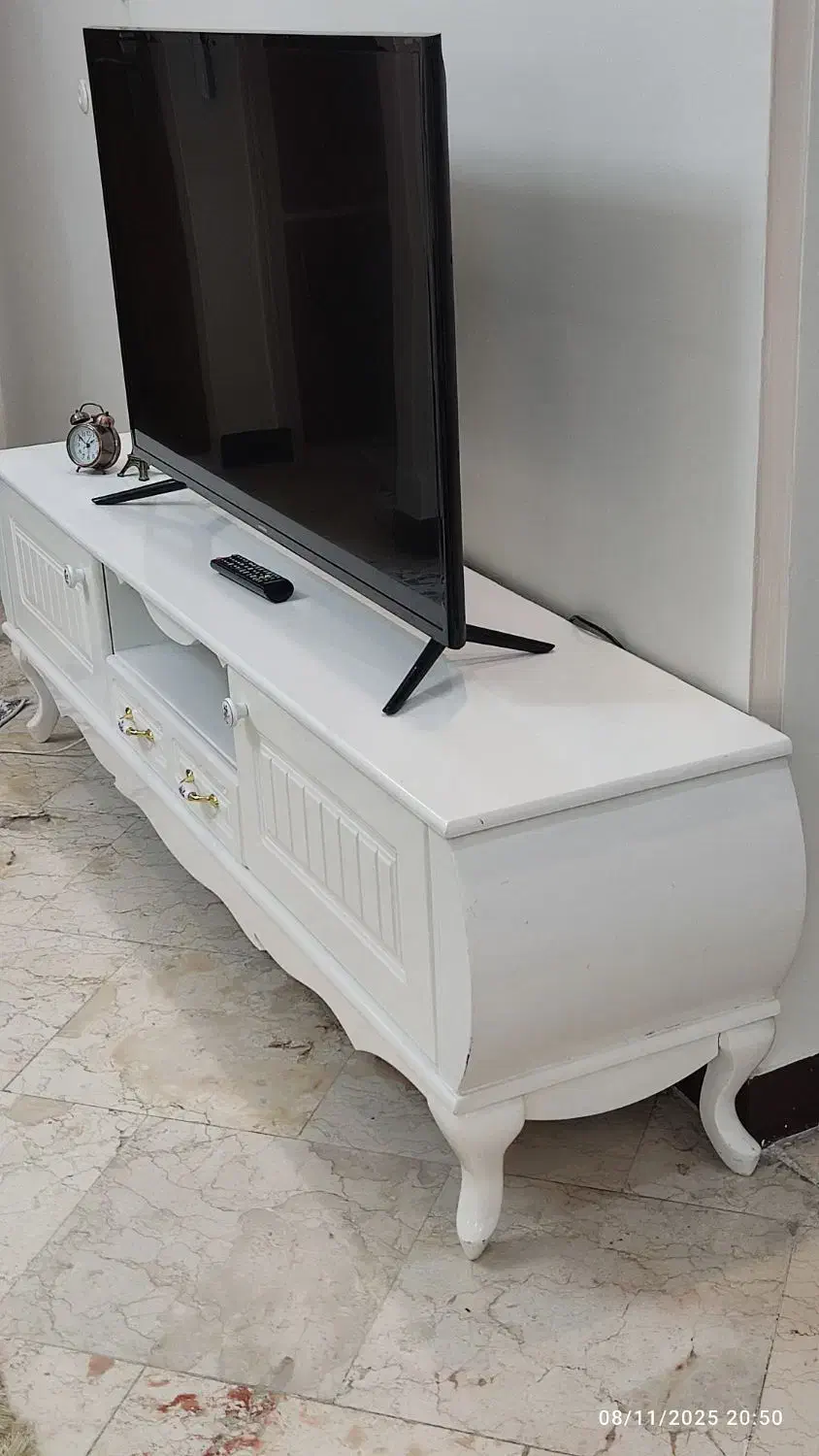 میز تلویزیون و میز کنسول|بوفه، ویترین، کنسول|تهران, آبشار تهران (دریاچه)|دیوار