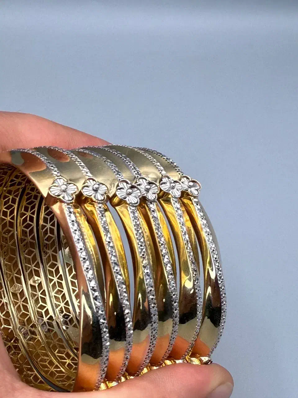 النگو اماراتی ۳ درصد وزن ۷۰.۶۸۰ طلا بدون اجرت|جواهرات|تهران, مهرآباد جنوبی|دیوار