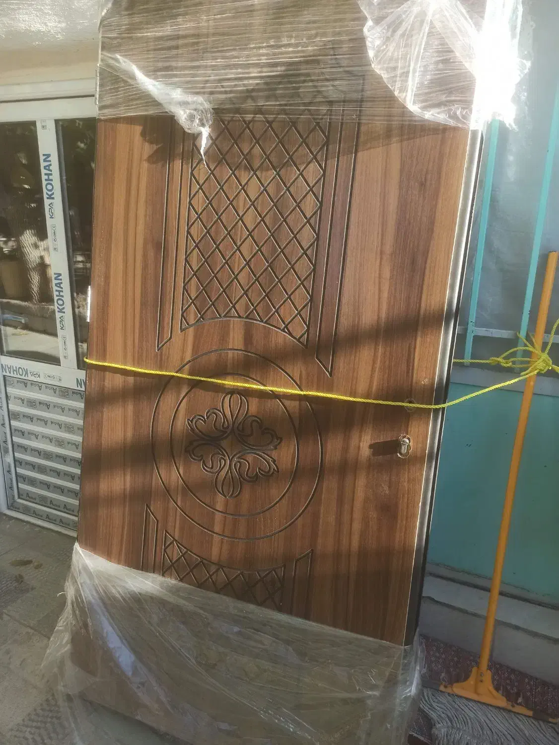 درب چوبی ودرب و پنجره یوپی وی سی|مصالح و تجهیزات ساختمان|گلپایگان, |دیوار