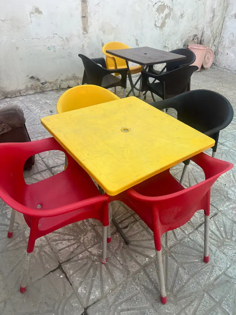 میز صندلی|صندلی و نیمکت|بندرعباس, |دیوار