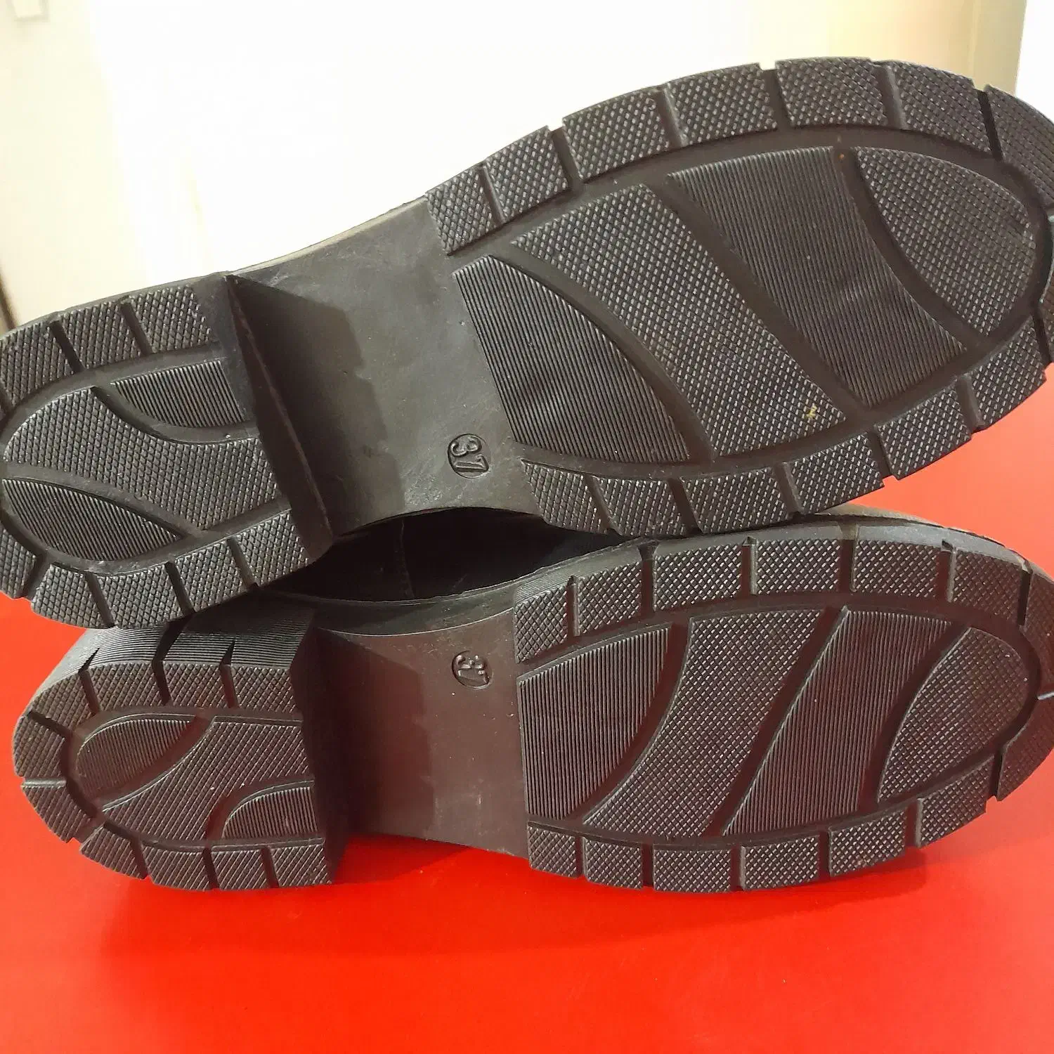 بوت زنانه و بچه گانه|کیف، کفش، کمربند|صدرا-فارس, فاز ۲|دیوار