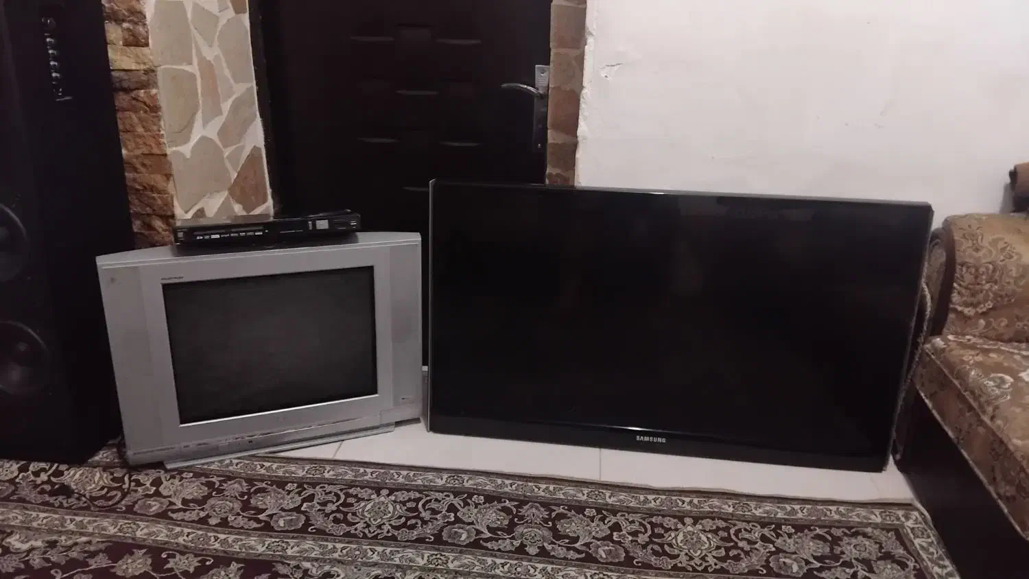 تلویزیون|تلویزیون و پروژکتور|رشت, سلیمانداراب|دیوار