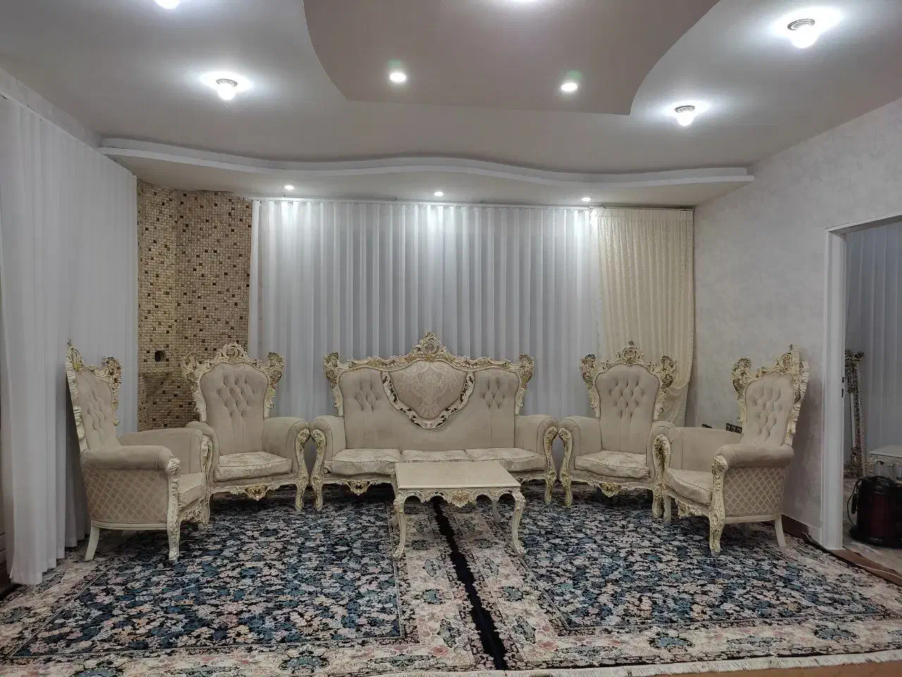 مبل|مبلمان خانگی و میز عسلی|مریوان, |دیوار