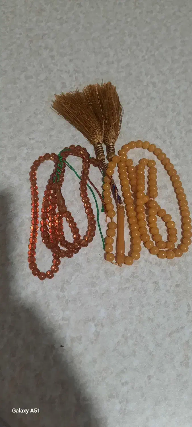 تسبیح کهربا|کلکسیون اشیاء عتیقه|مریوان, |دیوار