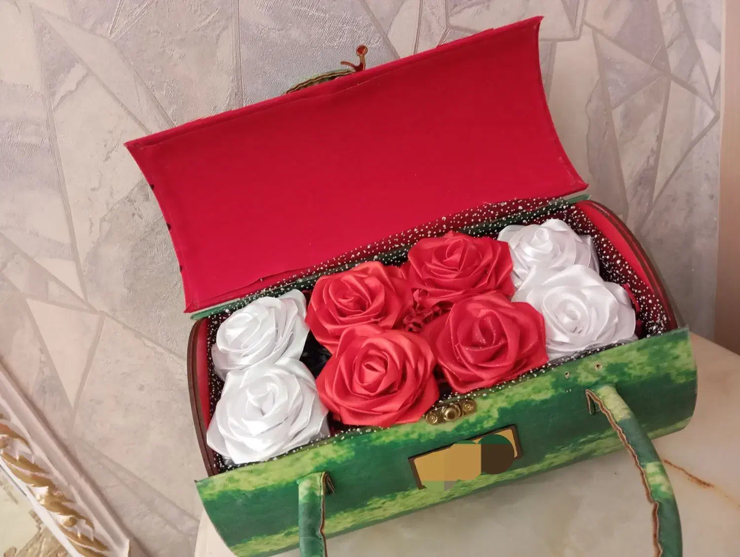 باکس گل دسته گل ، تک شاخه ارسال رایگان|گل مصنوعی|تبریز, |دیوار