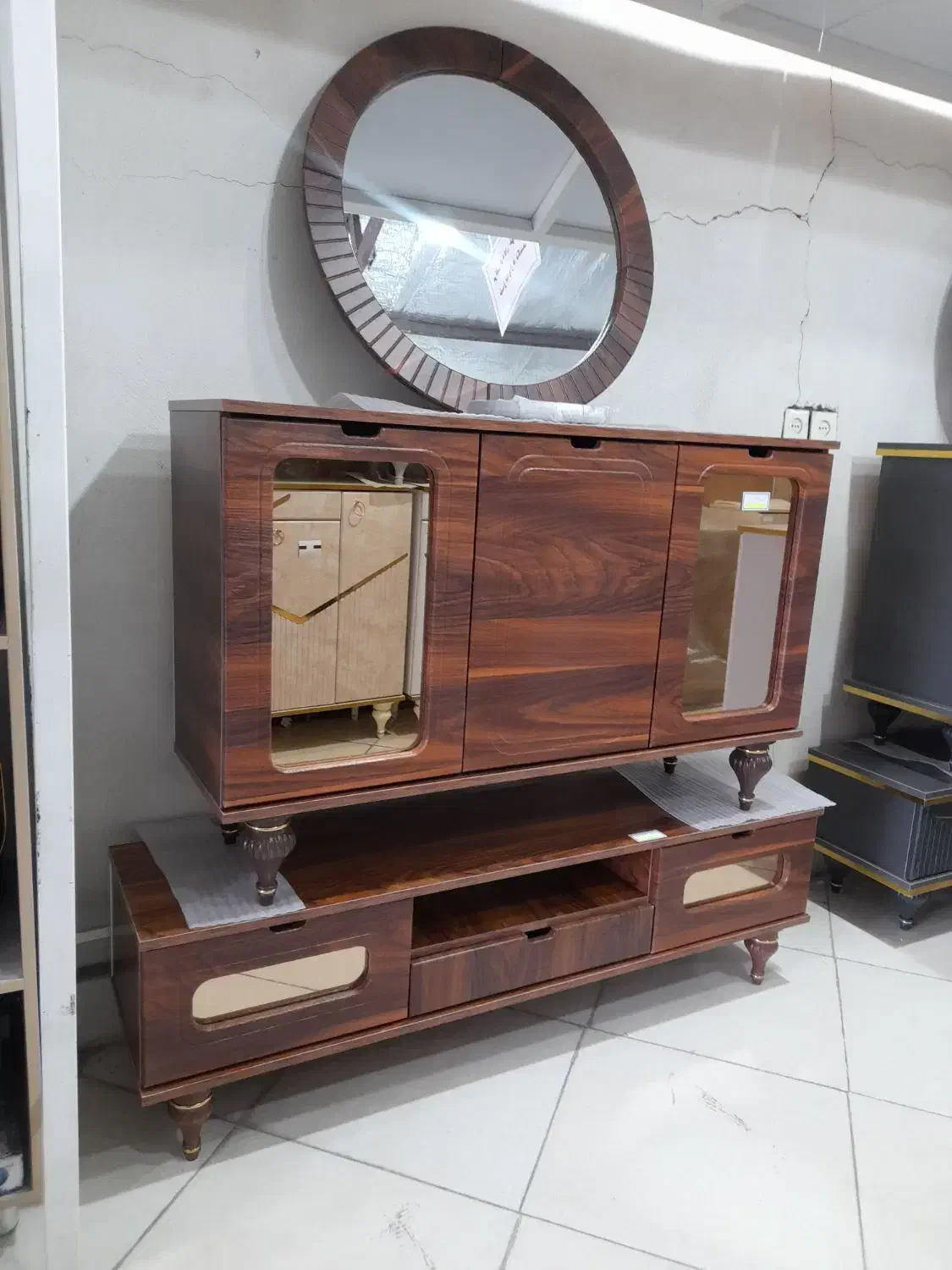 ست۳ تکه آینه کنسول و میز تی وی کد ۱...* اثاث مارکت|بوفه، ویترین، کنسول|سیرجان, |دیوار