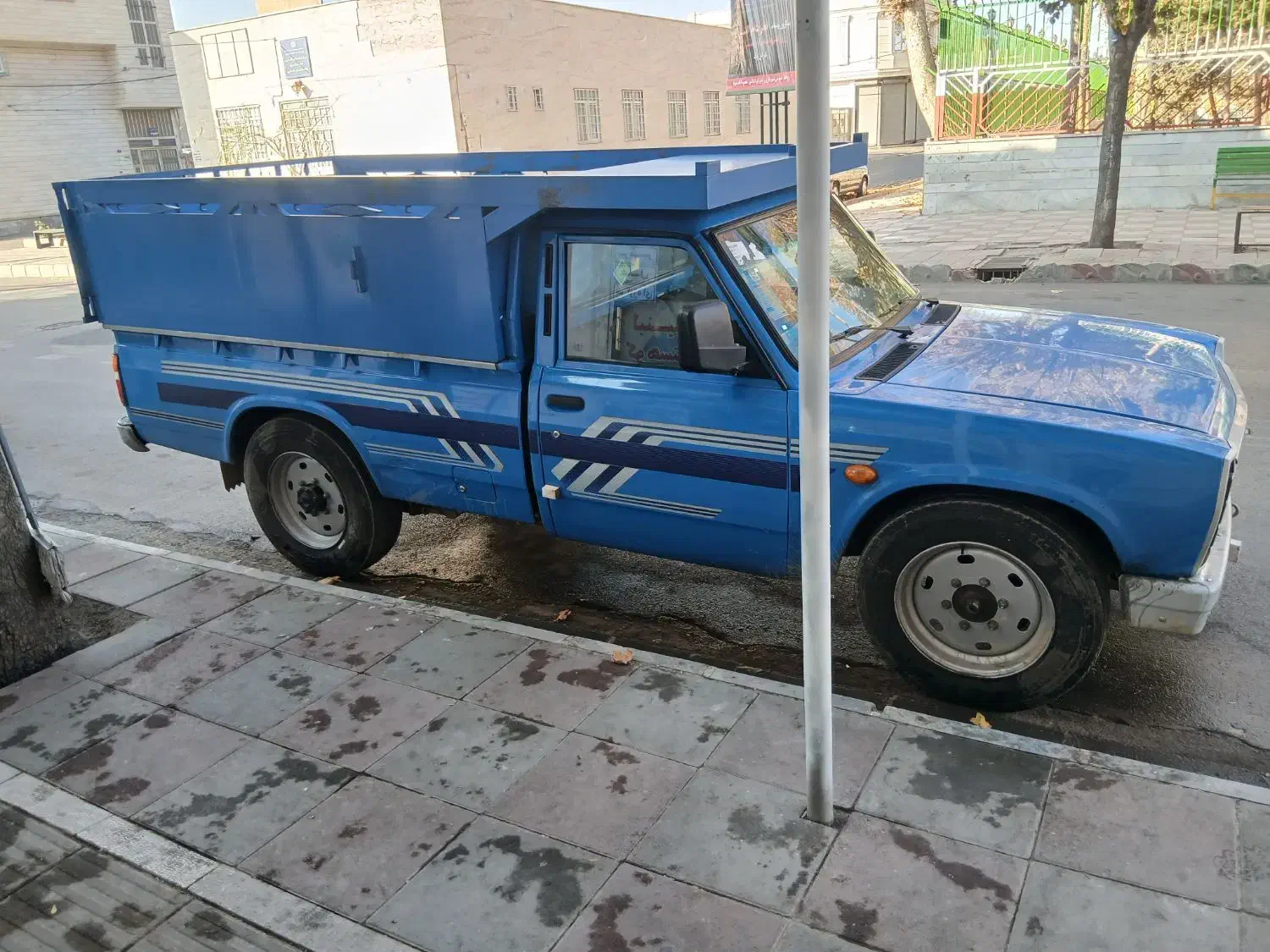 فروش یک دستگاه نیسان آبی|خودرو سواری و وانت|قزوین, |دیوار