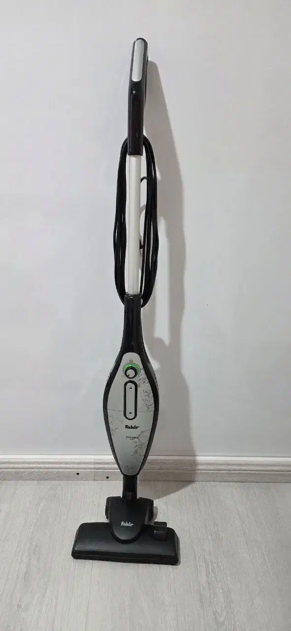 جاروبرقی|جاروبرقی، جارو شارژی، بخارشو|میانه, |دیوار