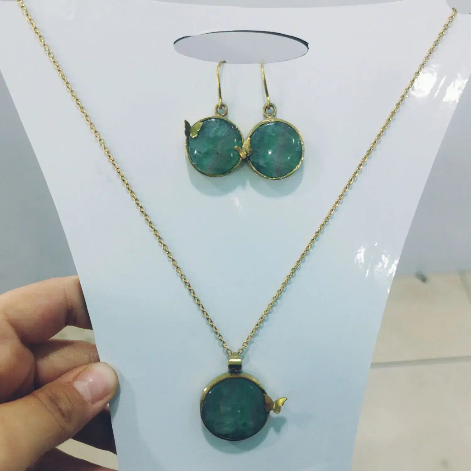 نیمست خاص فلوریت، سنگی پر از انرژی و زیبایی|بدلیجات|شیراز, زند|دیوار