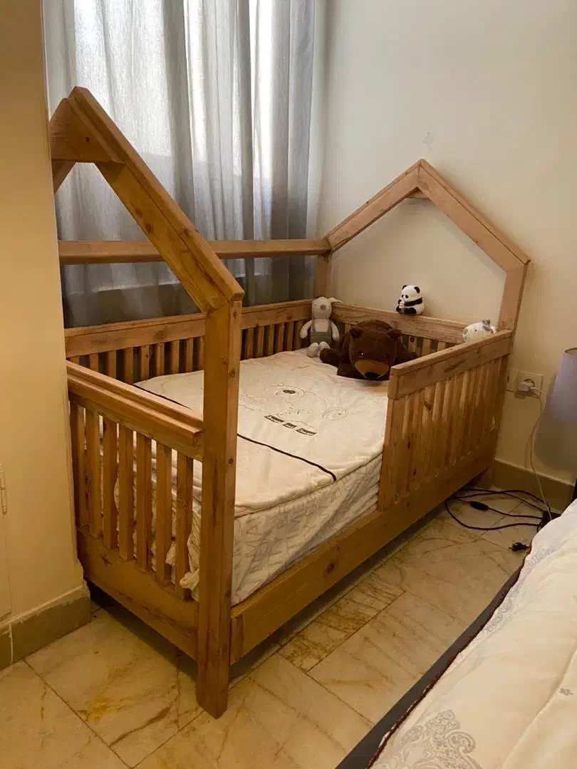 تخت نوزاد مونته سوری روستیک (چوب روسی )با خوشخواب|تخت و صندلی بچه|تهران, زرگنده|دیوار