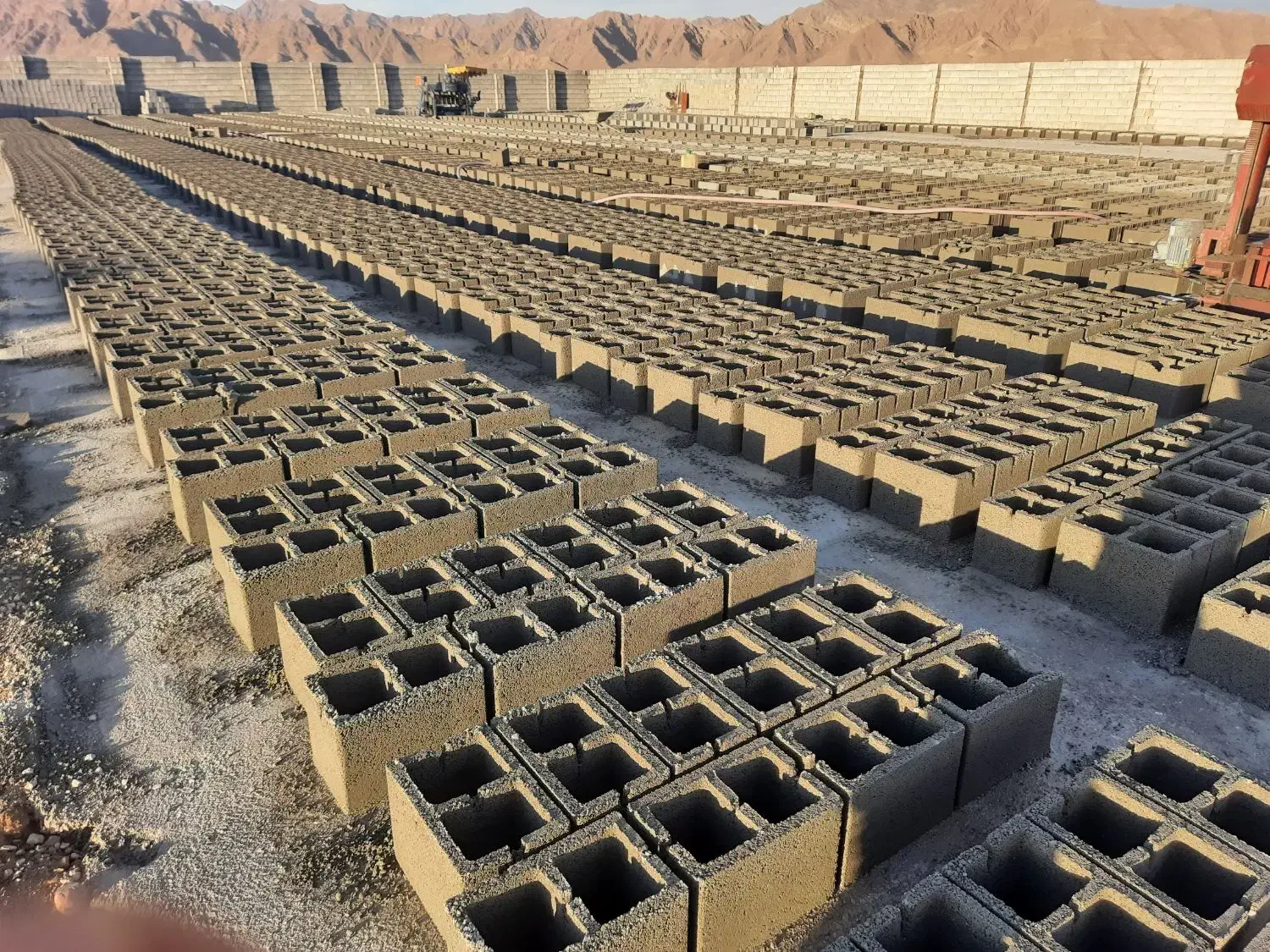 بلوک دیواری و سقفی|مصالح و تجهیزات ساختمان|آباده, |دیوار