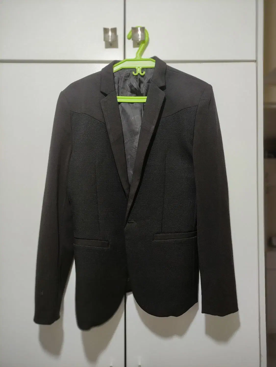 کت تک و کت و شلوار|لباس|شاهینشهر, فردوسی|دیوار