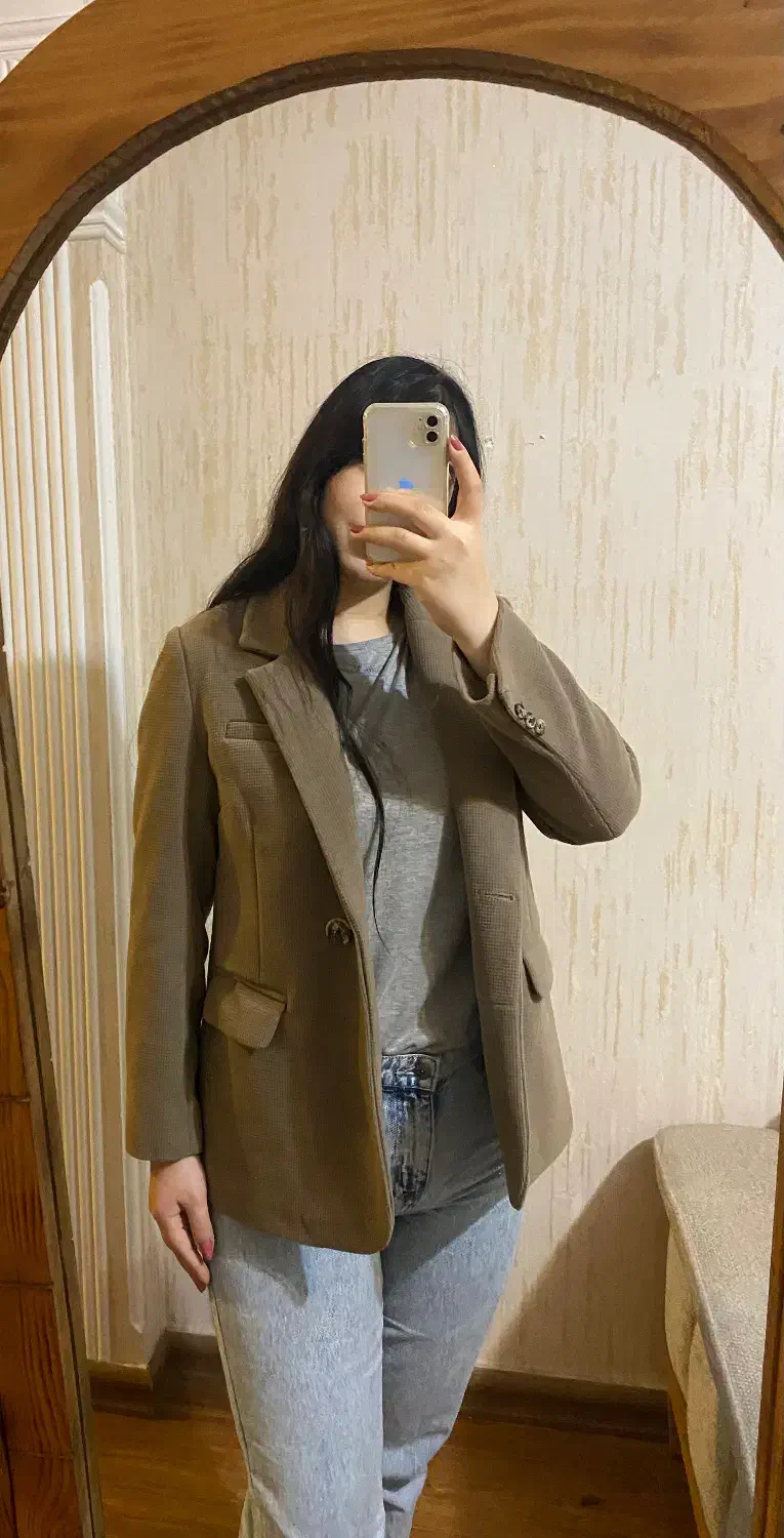 کت سانلی|لباس|رشت, چله خانه|دیوار