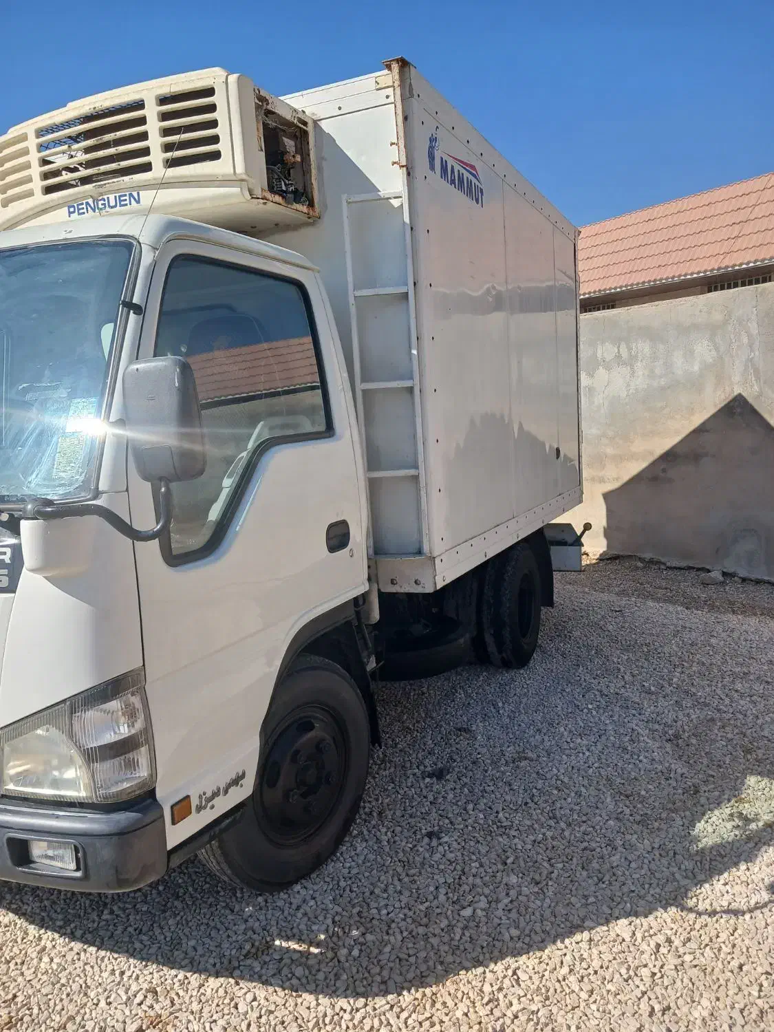 ایسوزو ۸۹ ۵۲۰۰|خودرو سنگین|شیراز, پادگان ولیعصر|دیوار