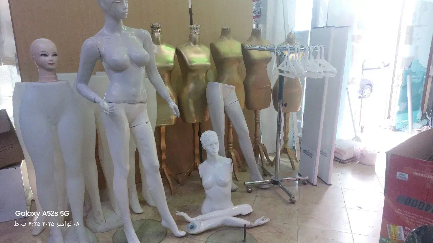 وسایل کامل بوتیک زنانه|فروشگاه و مغازه|سمنان, |دیوار