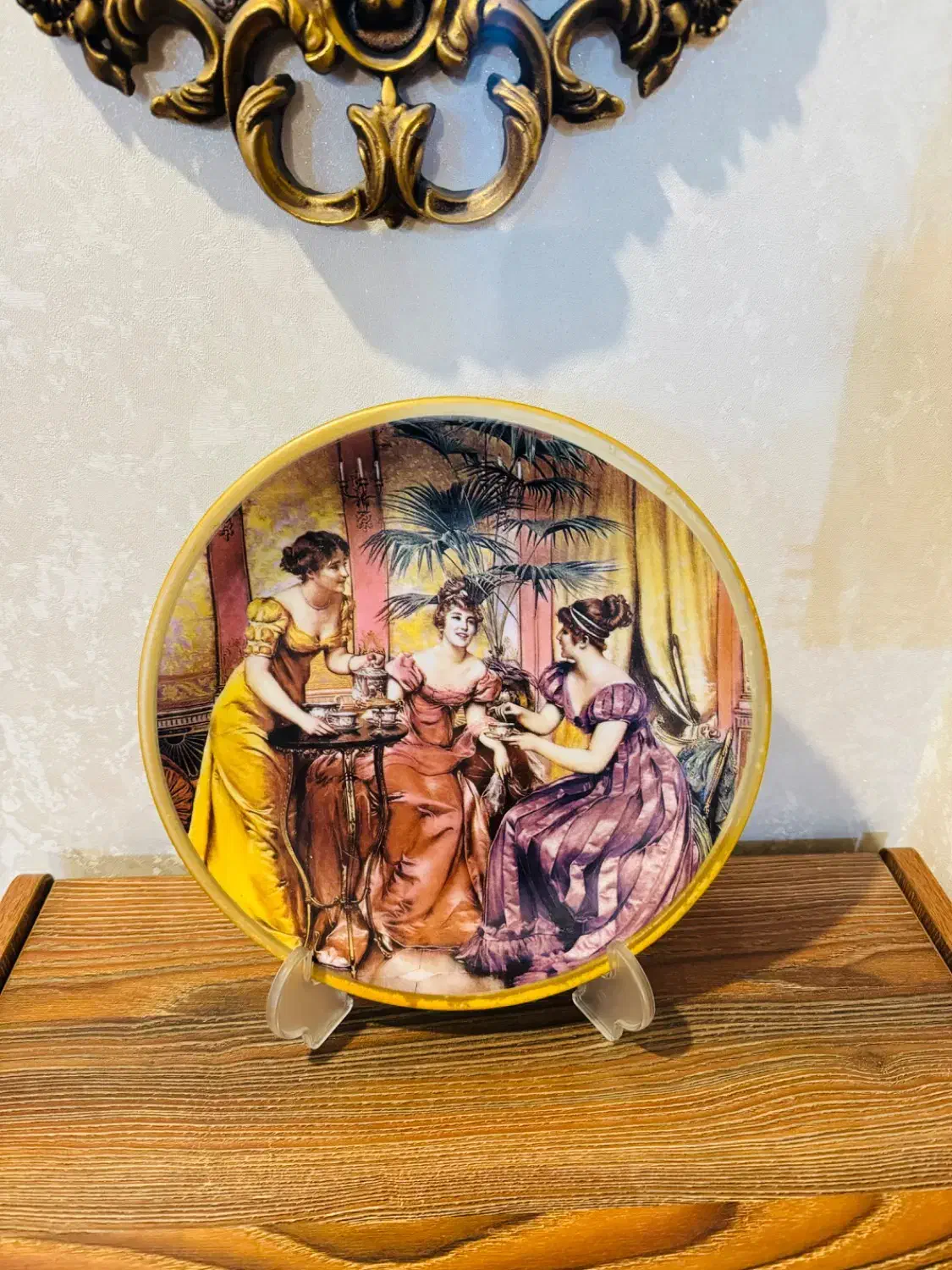 ظروف تزیینی کاملا سالم|صنایع دستی و سایر لوازم تزئینی|تهران, چهارصد دستگاه|دیوار