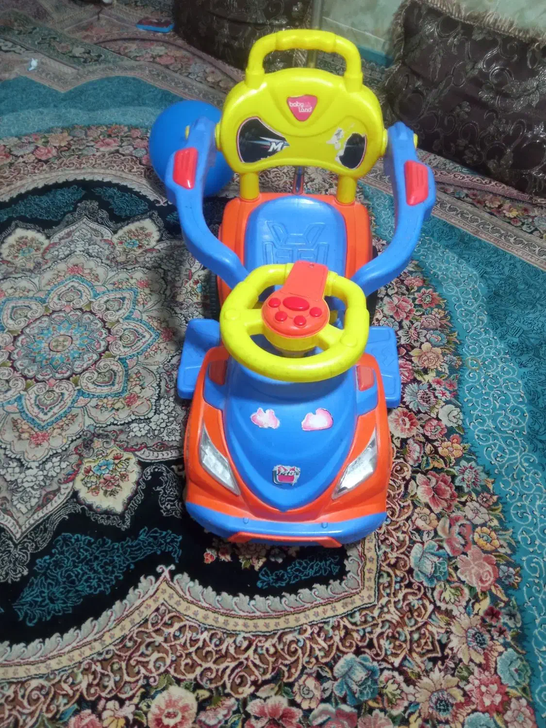 ماشین کودک|اسباب‌بازی بچه|زبرخان, |دیوار