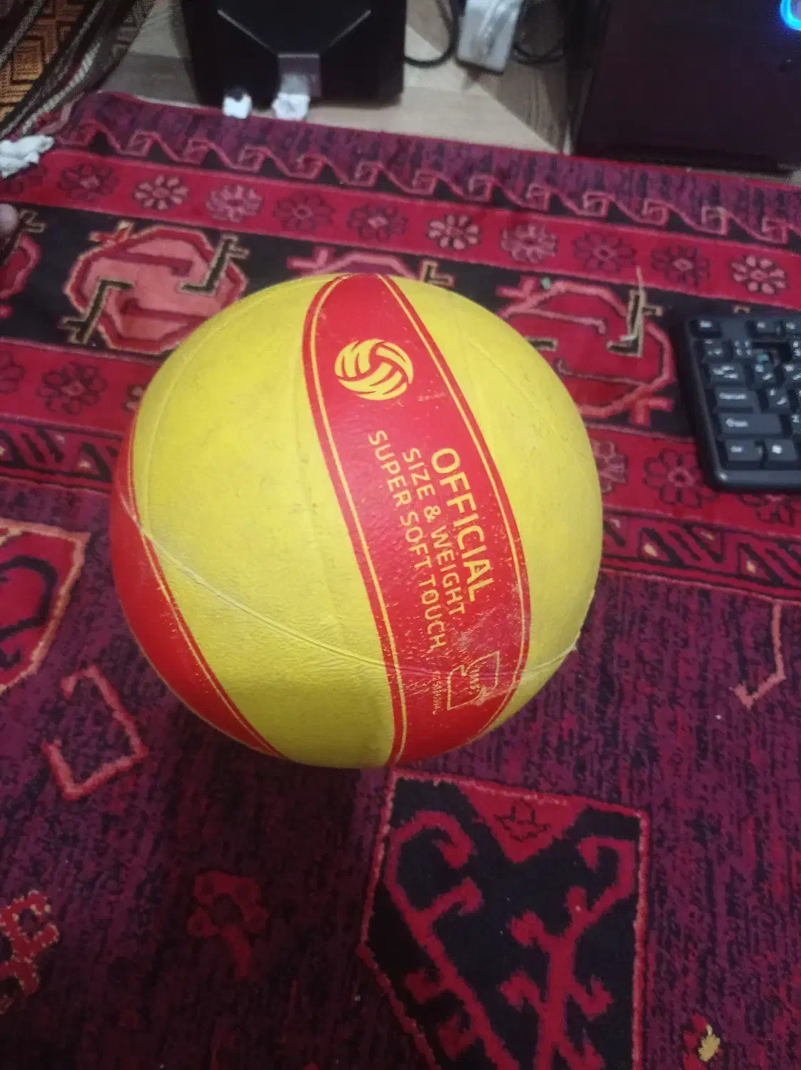 توپ والیبال|ورزش‌های توپی|نجف‌آباد, یزدانشهر|دیوار