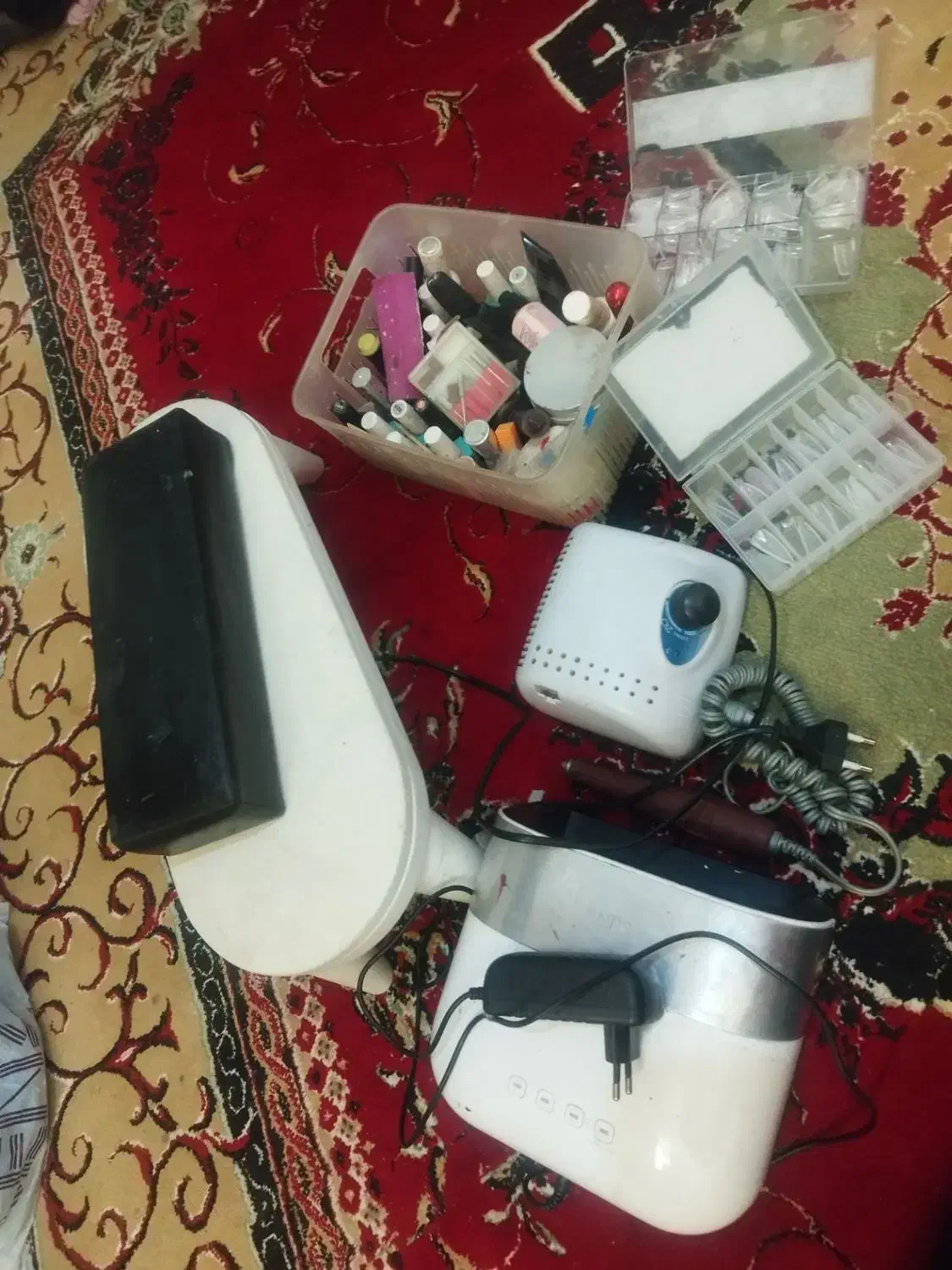 ناخنکاری تمام وسایل|حراج|یزد, |دیوار